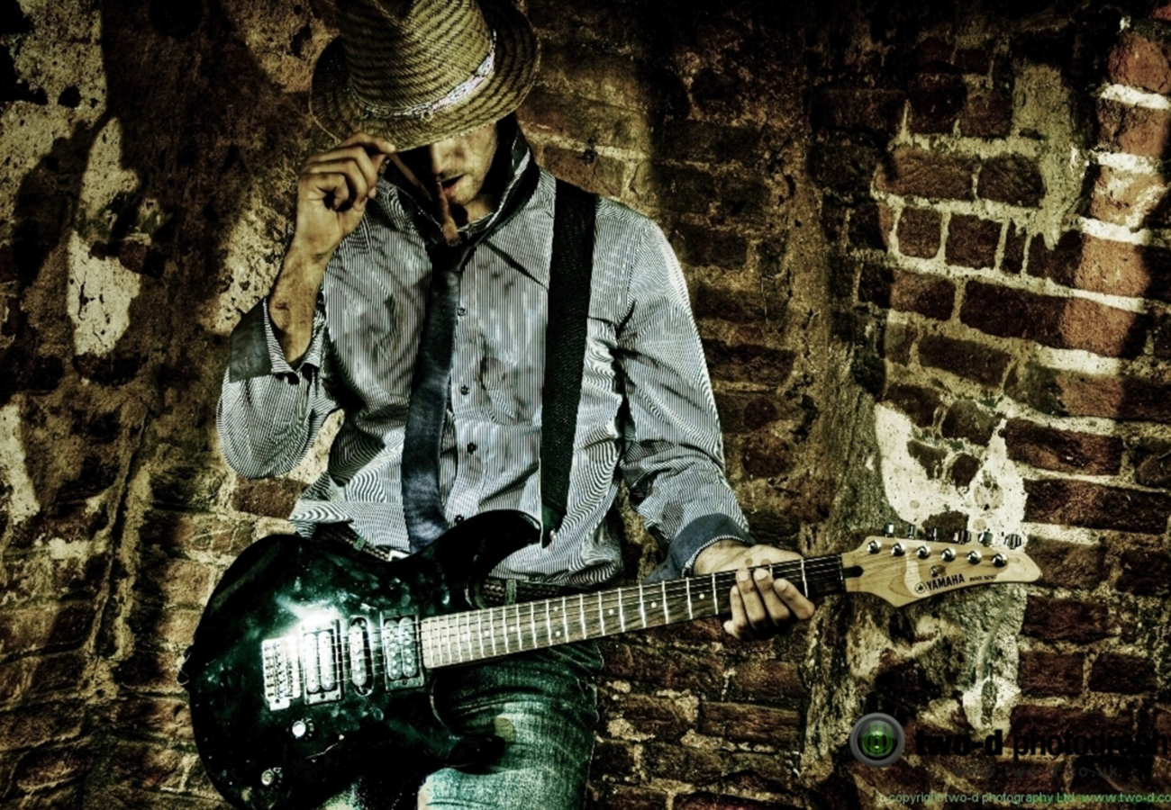 daniel_davies_two_d_photography_commercial_video_music_band_guitarist_cowboy